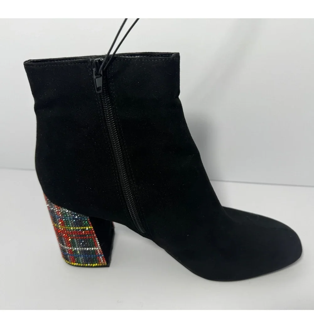 NWT Betsey Johnson Women's  Plaid Rhinestone Block Heel Black Ankle Boots 10